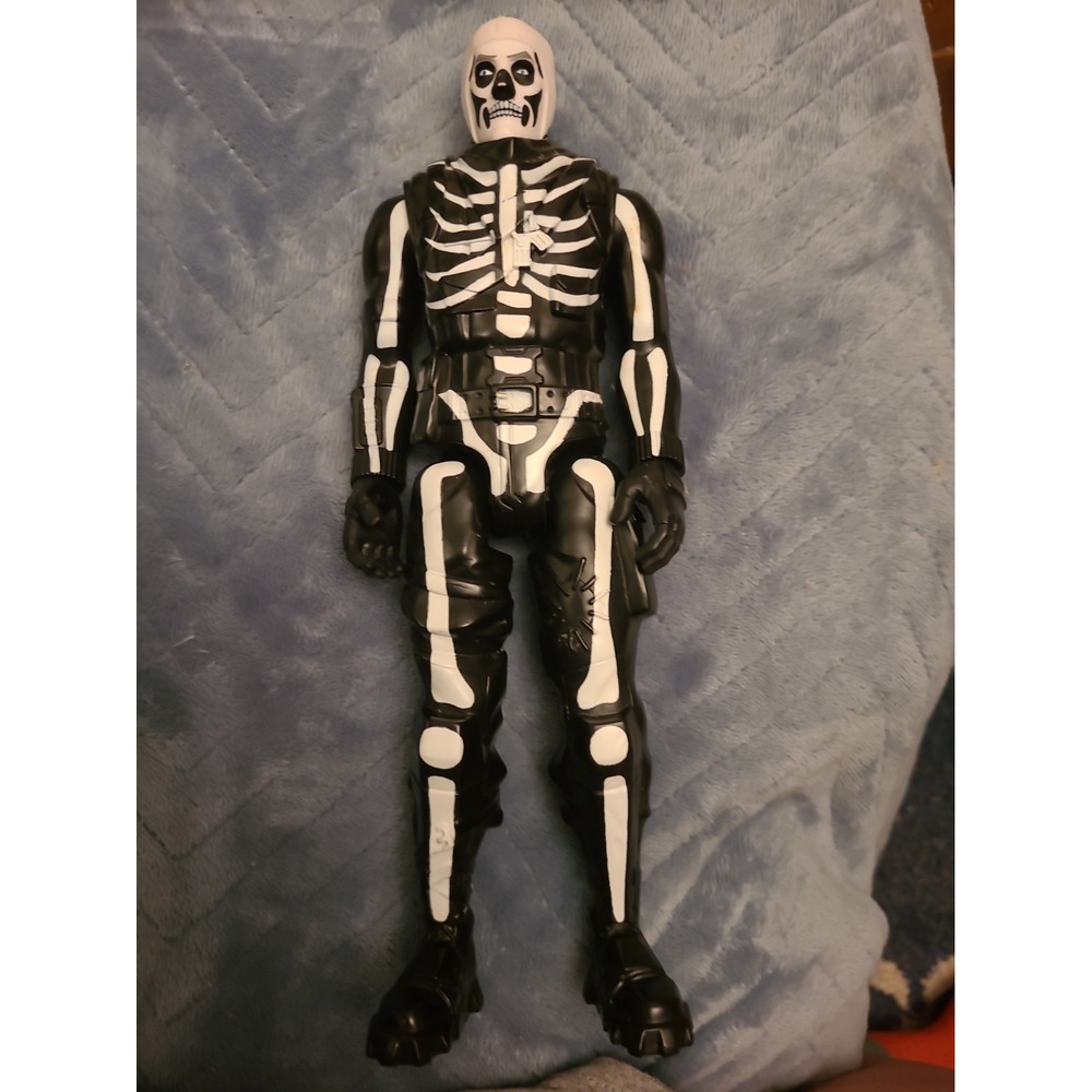GUC Fortnite Epic Games Black Skeleton Trooper 2016 12" Figure